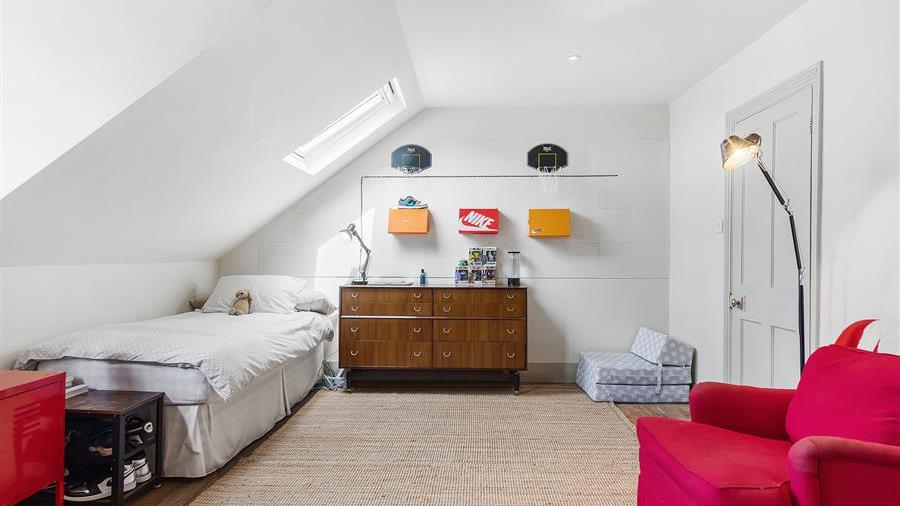 Fifth Bedroom