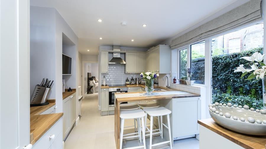 Kitchen/Breakfast Room
