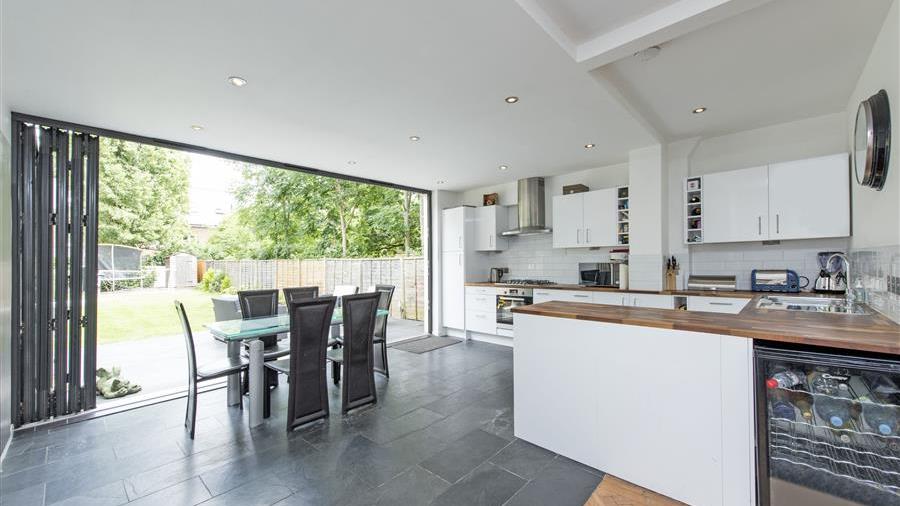 Kitchen/Breakfast Room