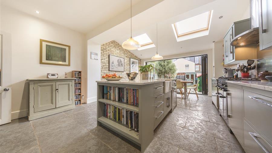 Kitchen/Breakfast Room