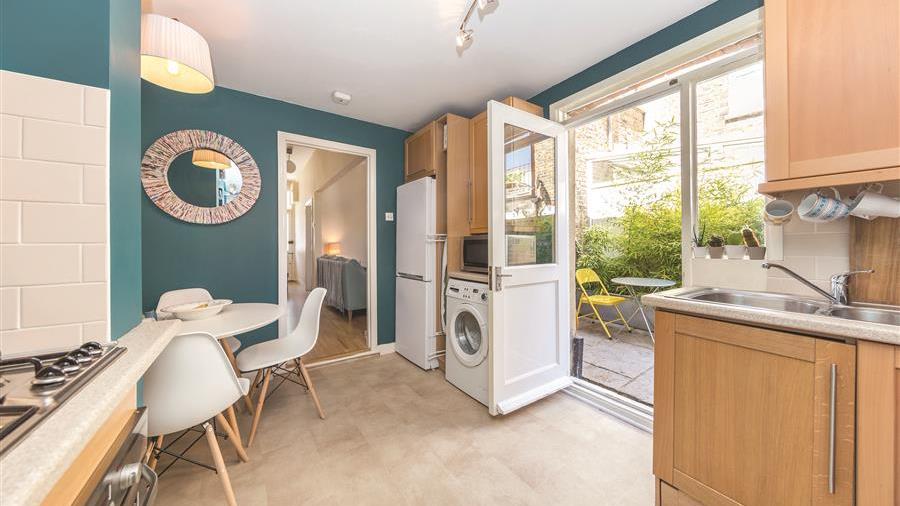 Kitchen/Breakfast Room