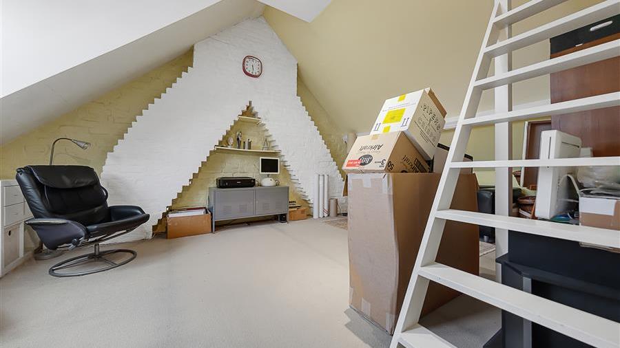 Fifth Bedroom
