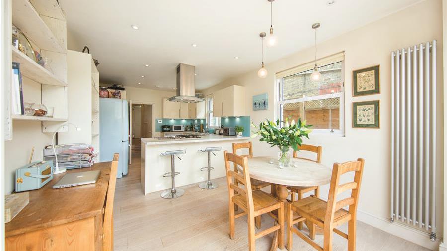 Kitchen/Breakfast Room