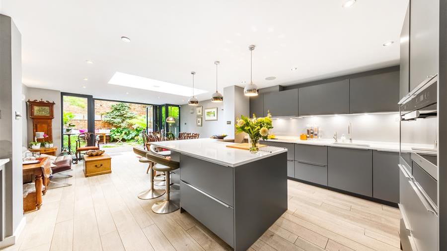 Kitchen/Dining Room