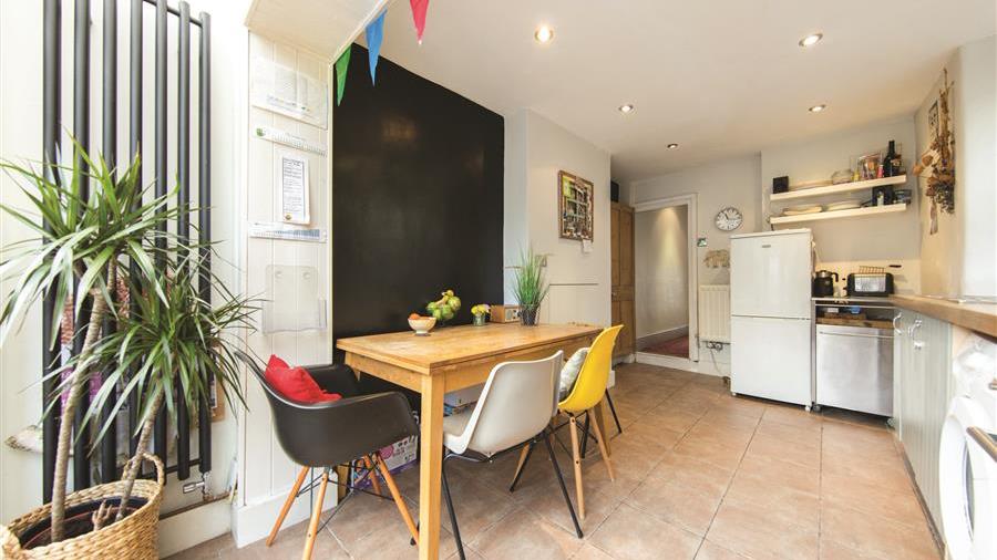 Kitchen/Breakfast Room