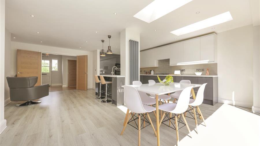 Kitchen/Breakfast Room