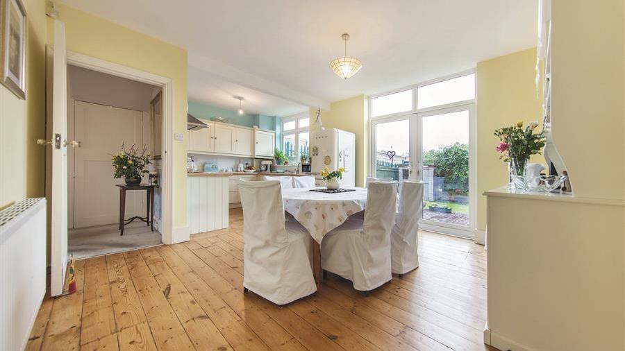 Kitchen/Dining Room
