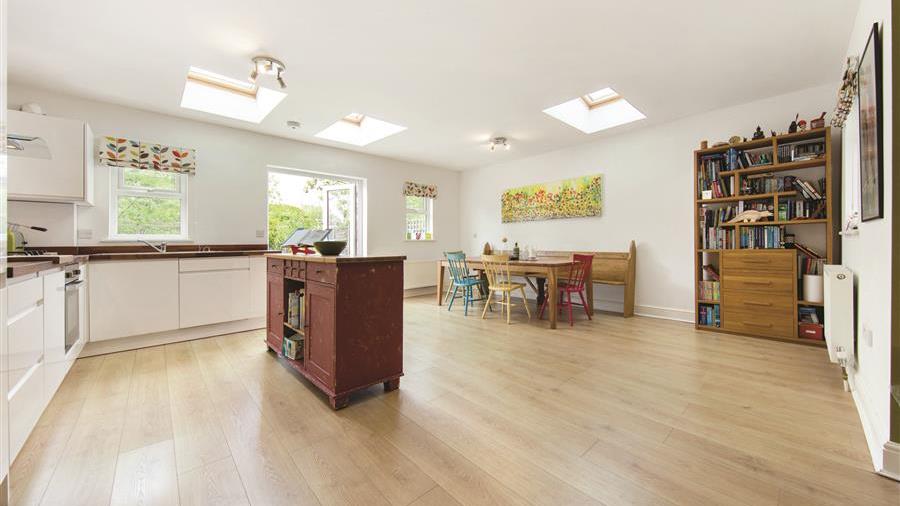 Kitchen/Breakfast Room