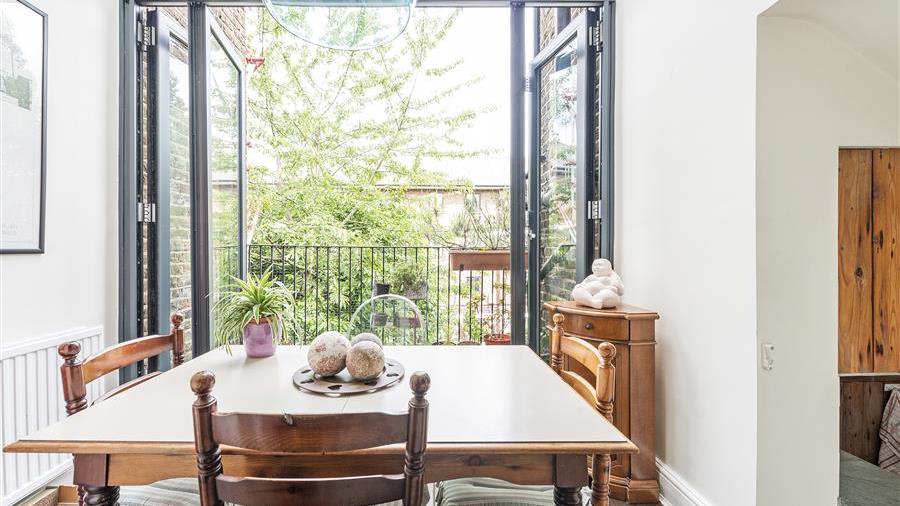 Kitchen/Breakfast Room
