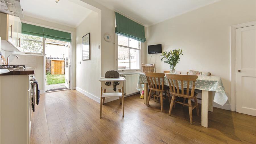 Kitchen/Breakfast Room