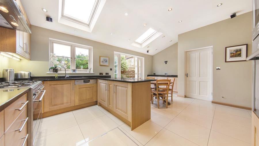 Kitchen/Breakfast Room
