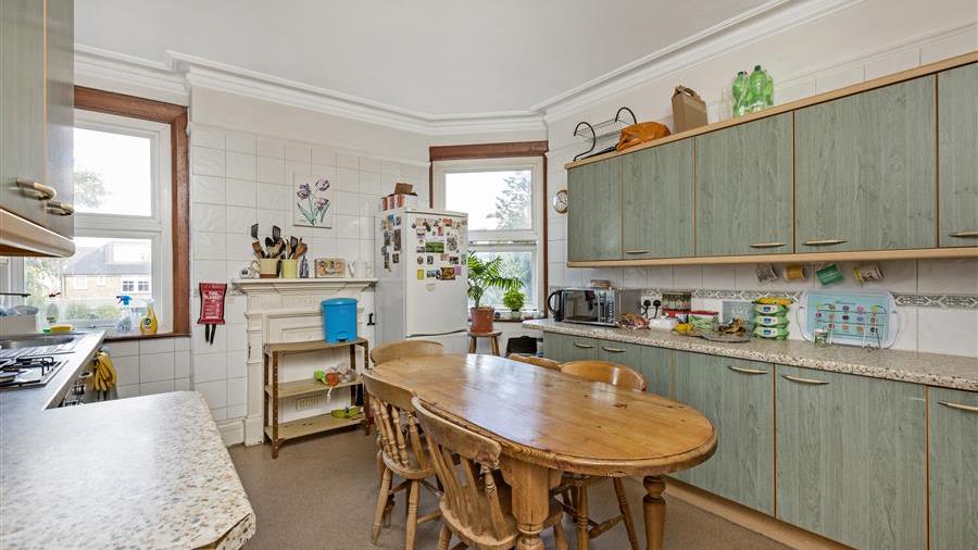Kitchen/Breakfast Room