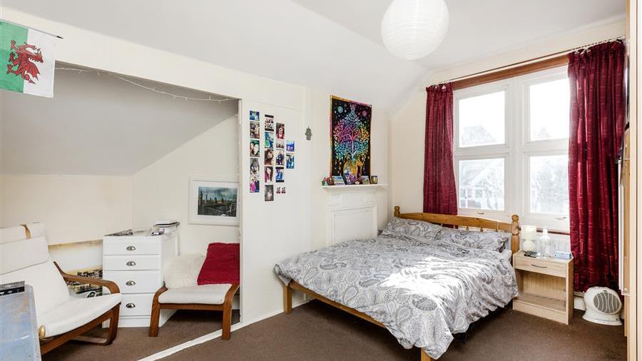 Fifth Bedroom