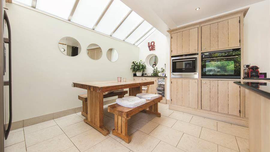 Kitchen/Breakfast Room