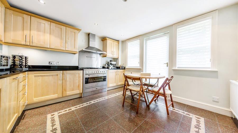 Kitchen/Breakfast Room
