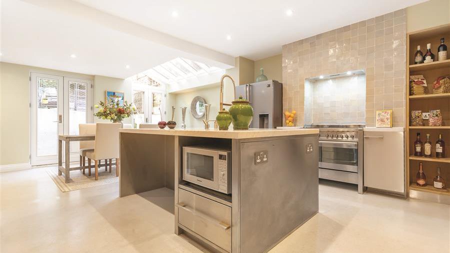Kitchen/Dining Room