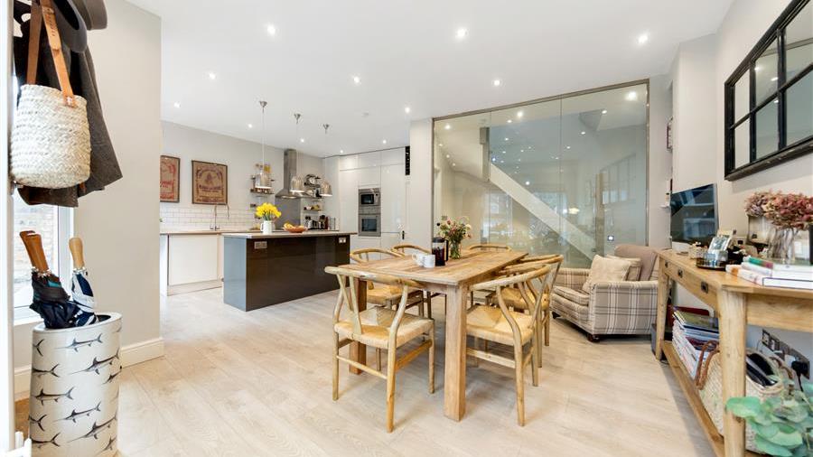 Kitchen/Breakfast Room