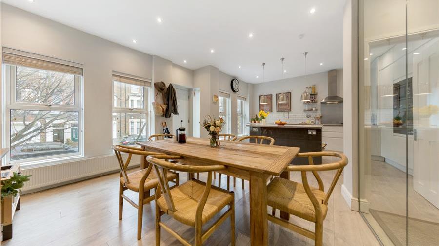 Kitchen/Breakfast Room