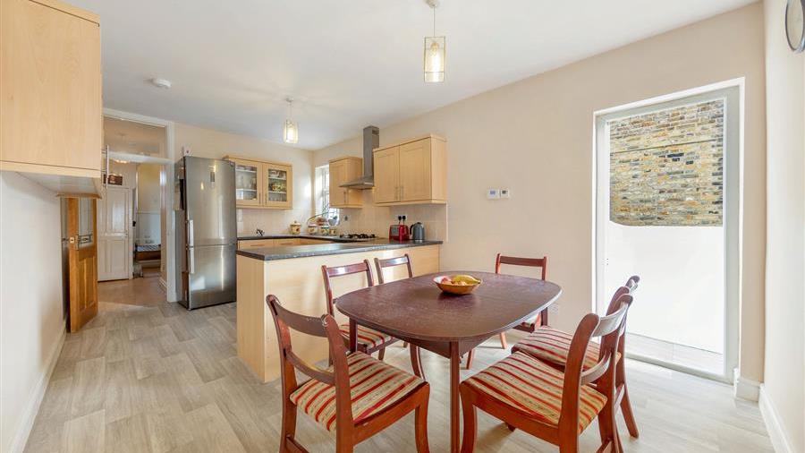 Kitchen/Dining Room