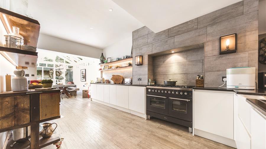 Kitchen/Dining Room