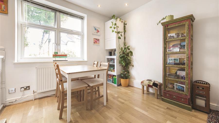 Kitchen/Breakfast Room