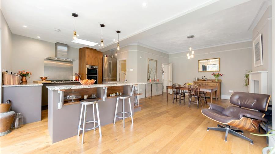 Kitchen/Dining Room