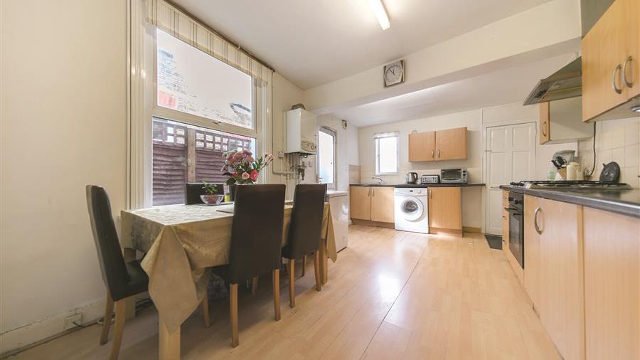 Kitchen/Dining Room