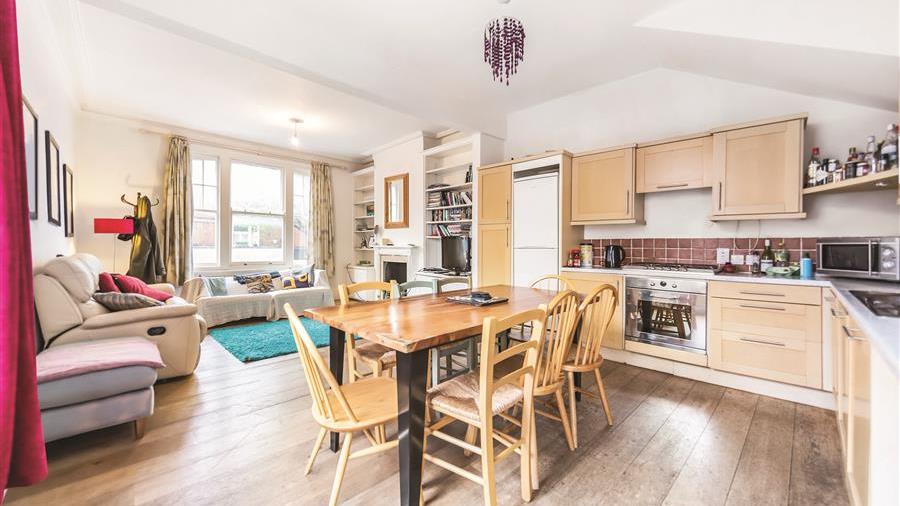 Kitchen/Dining Room