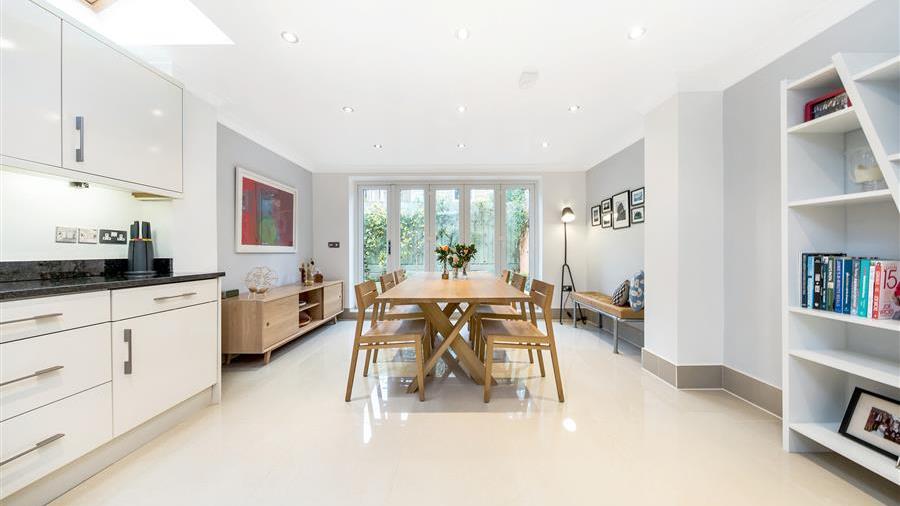 Kitchen/Dining Room