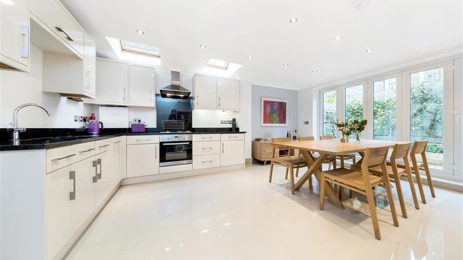Kitchen/Dining Room
