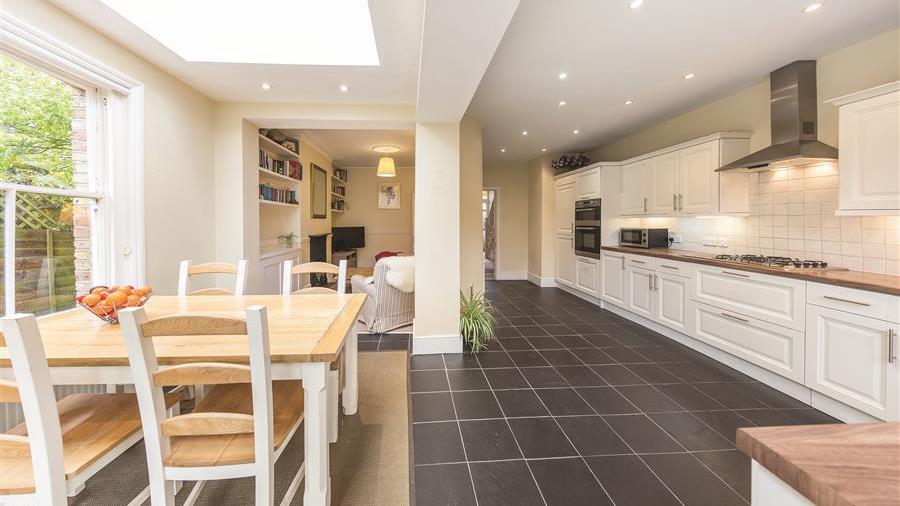 Kitchen/Breakfast Room