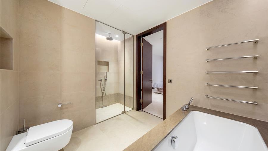 En-Suite Bathroom