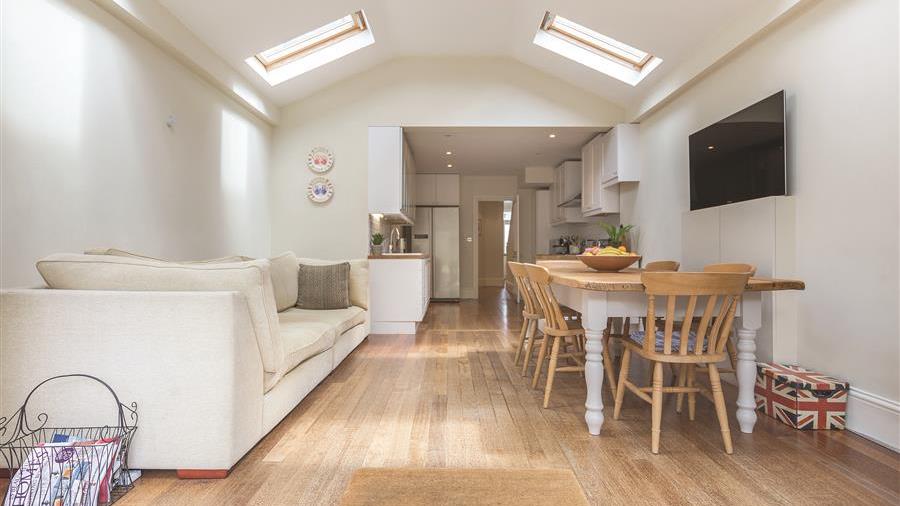 Kitchen/Dining Room