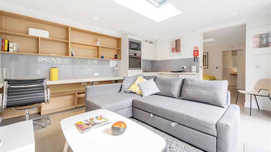 Self-Contained Flat