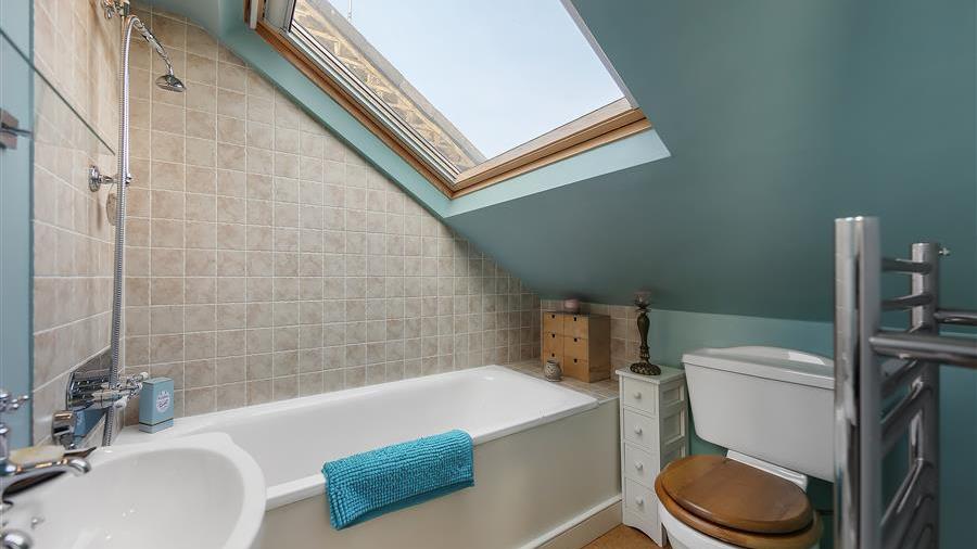 En-Suite Bathroom