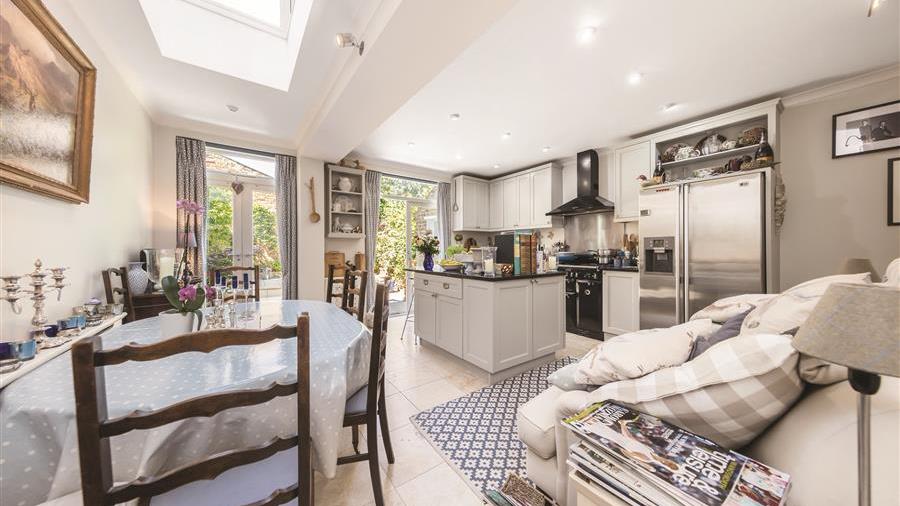 Kitchen/Breakfast Room
