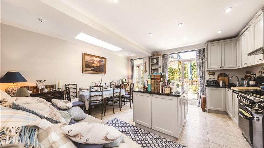 Kitchen/Breakfast Room