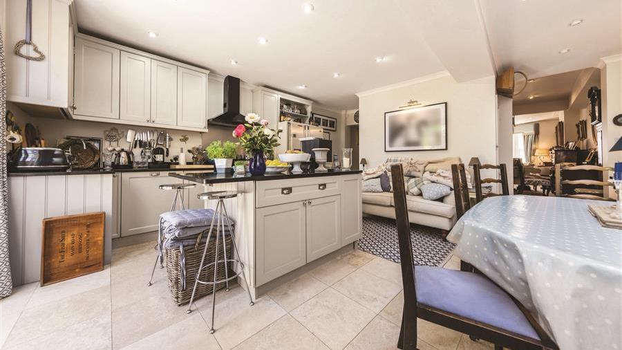 Kitchen/Breakfast Room