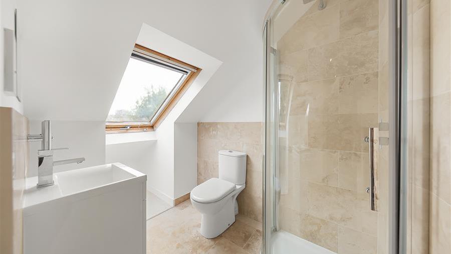 En-Suite Bathroom