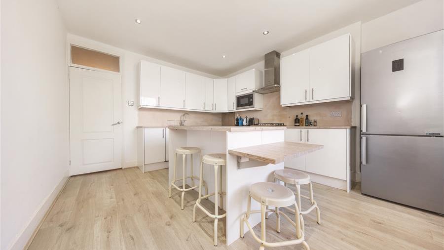 Kitchen/Breakfast Room