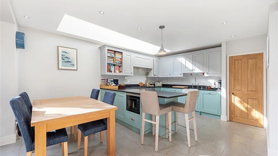Kitchen/Breakfast Room