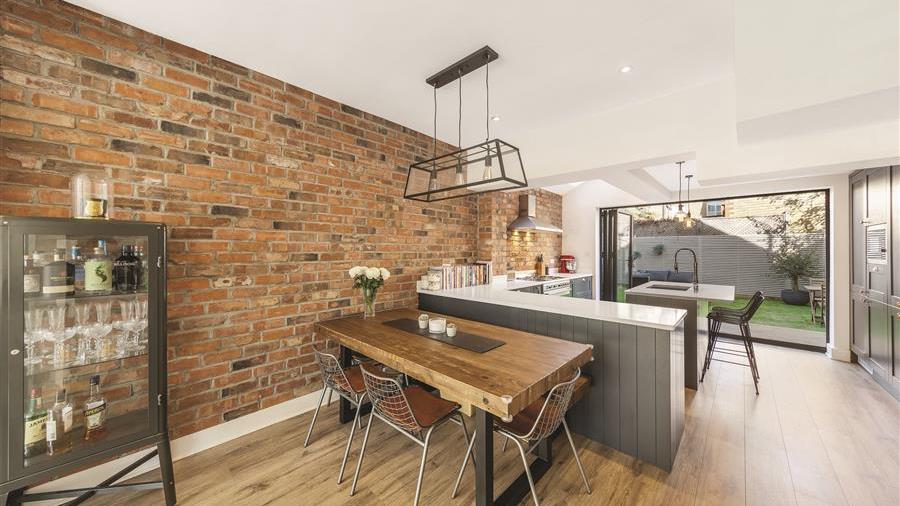 Kitchen/Dining Room