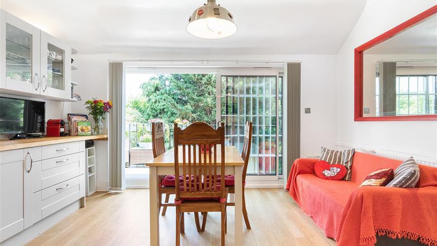 Kitchen/Breakfast Room