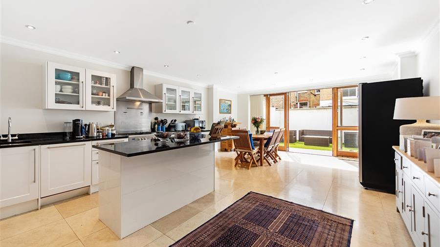 Kitchen/Dining Room