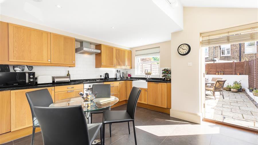Kitchen/Dining Room
