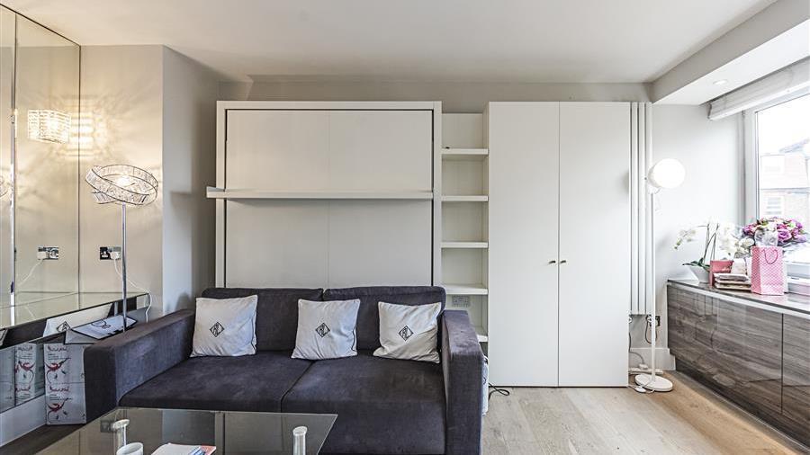 Studio Room