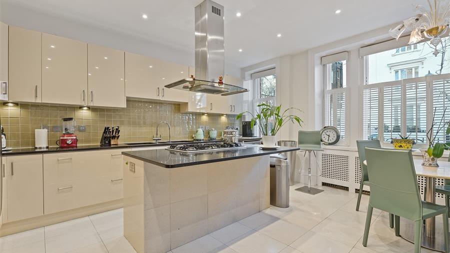 Kitchen/Breakfast Room
