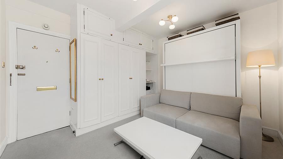 Studio Room