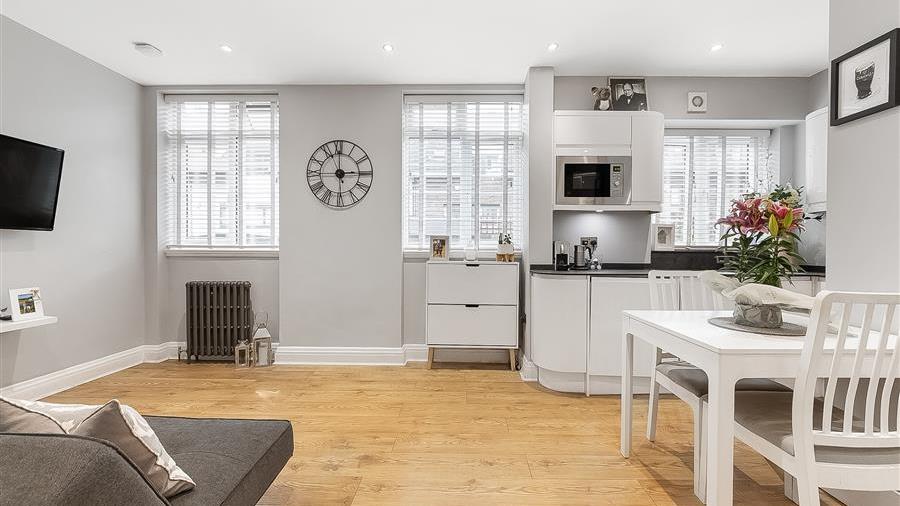 Kitchen/Family Room