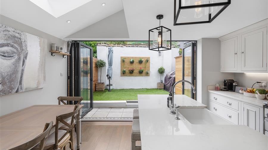 Kitchen/Dining Room